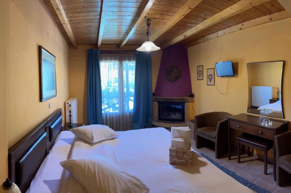 Guesthouse Teloni Vytina Esterno foto
